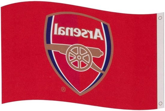Wapperende rode vlag met het Arsenal FC-wapen, tekst achterstevoren.