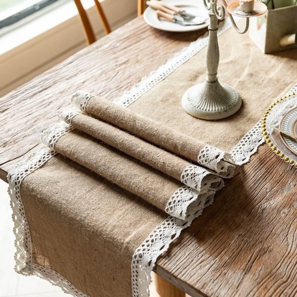Jute Tafelloper met Kant in Crème - Rustieke Tafelbedekking voor Eetkamer, Feestjes en Decoratie