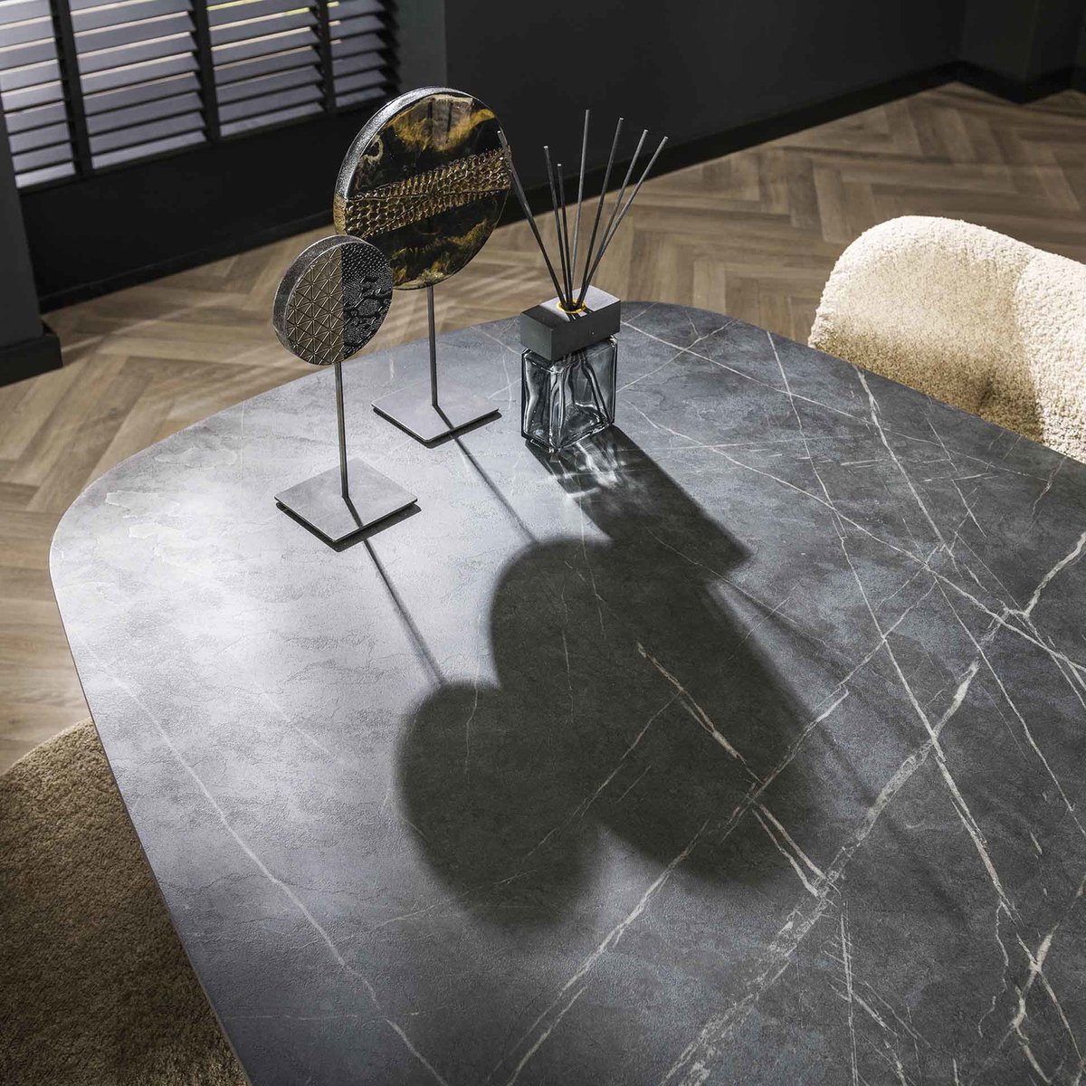 Giga Meubel Eetkamertafel Deens Ovaal - Zwart Marmerlook - 215x105x77cm
