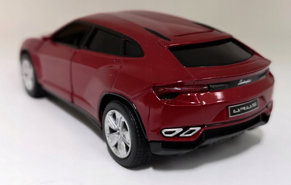 Kinsmart Lamborghini Urus Metaal Model Auto 1:38 - Oranje