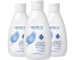 Lactacyd Wasemulsie Ultra Hydraterend Bij Overgang - 3 x 200 ml - Voordeelverpakking