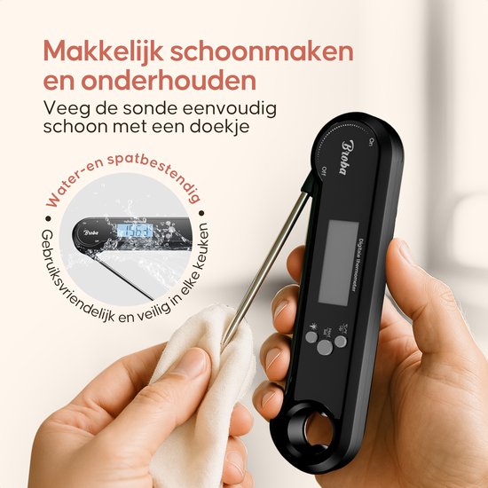 Handen die een zwarte digitale thermometer schoonmaken met een wit doekje. Waterdruppels rond de thermometer.