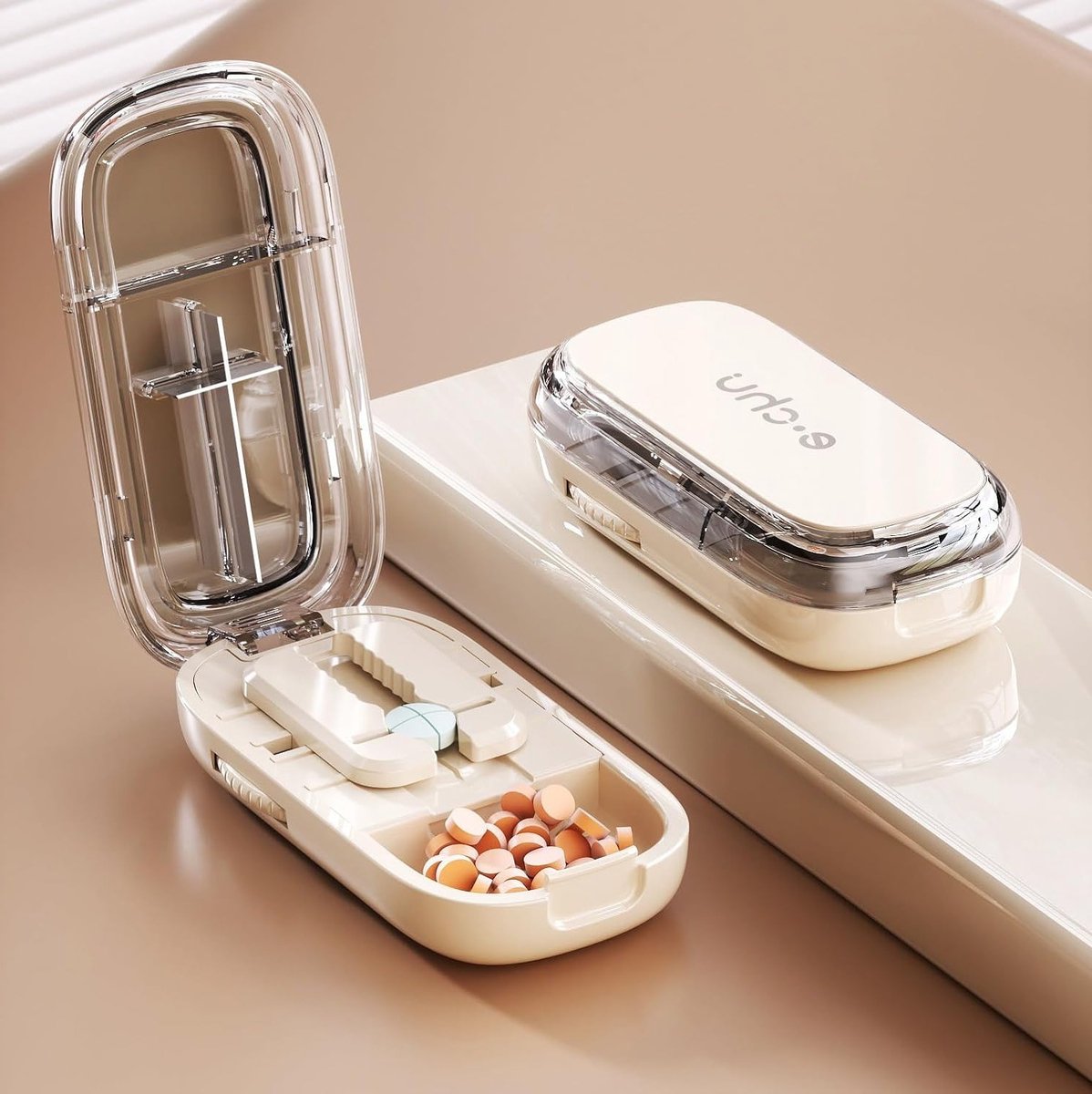 Tablet Splitter Pill Cutter met Penseel en Tweezers voor Kleine en Grote Pillen - 2 in 1 Tablet Dispenser en Opslagoplossing voor Huisdieren en Mensen