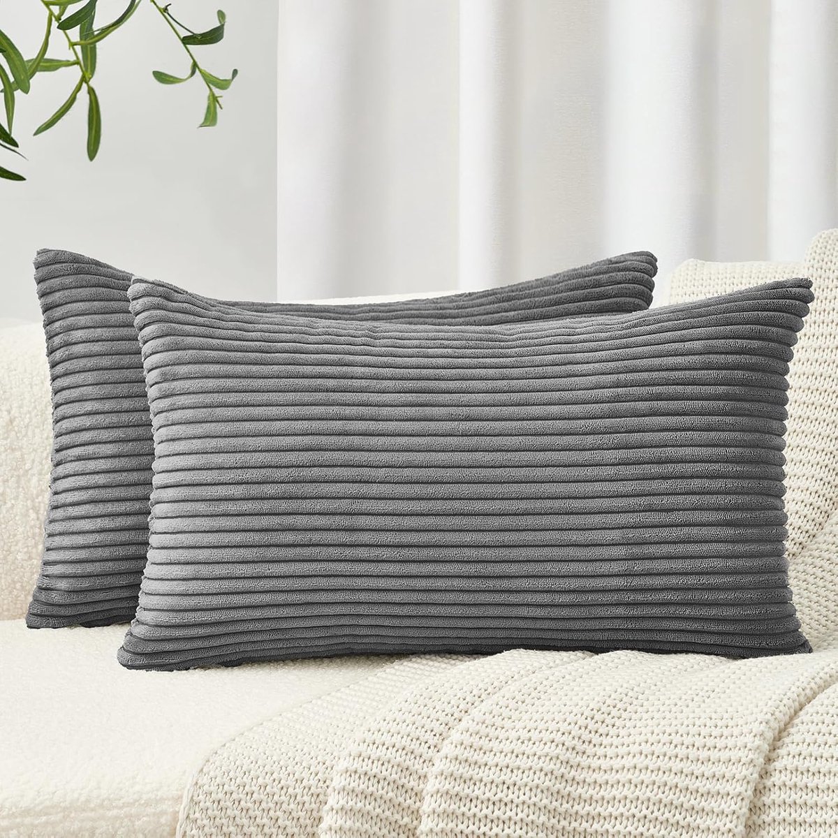 Thijox - Donkergrijze Corduroy Kussensloop 30x50 cm, Zachte Sierkussenhoezen voor Bank en Stoel, Decoratieve Kussens voor Thuis en Slaapkamer, Luxe Ku