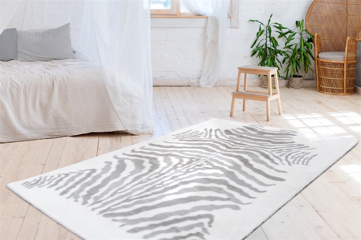 Padiro knus hoogpolig vloerkleed 160 x 230 cm - lichtgrijs - karaktervolle zebraprint - voor vloerverwarming - van polyester en katoen