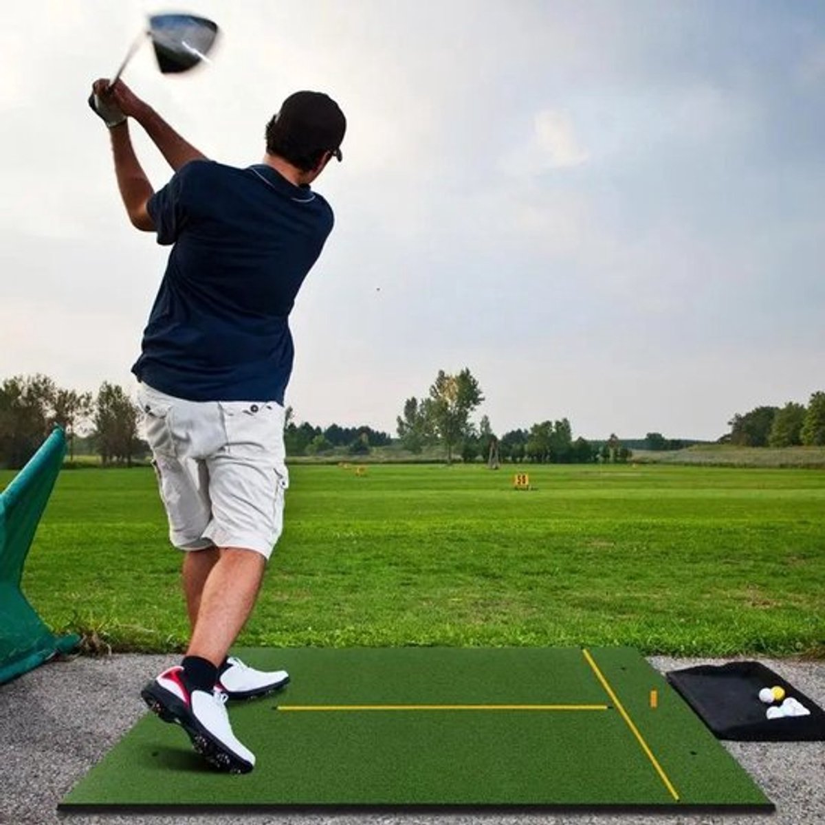 Kunstgrasmat voor golf oefening binnen en buiten, inclusief 2 rubberen tees en 2 alignment sticks - 25mm