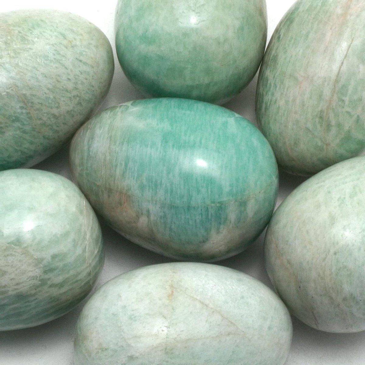 Amazoniet Kristal Ei - Decoratief Ei - Decoratie Huis - Parelmoer Glans - 4.8cm Hoog - Blauwgroen