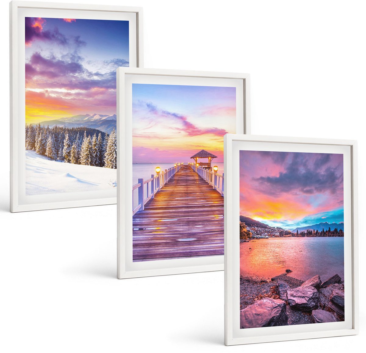 Wallfluent 3-Delige Schilderij Set - Winters Berglandschap Met Een Aanlegsteiger Aan Het Meer. - 40 x 60 - Stijlvolle Muurdecoratie - Kantoor