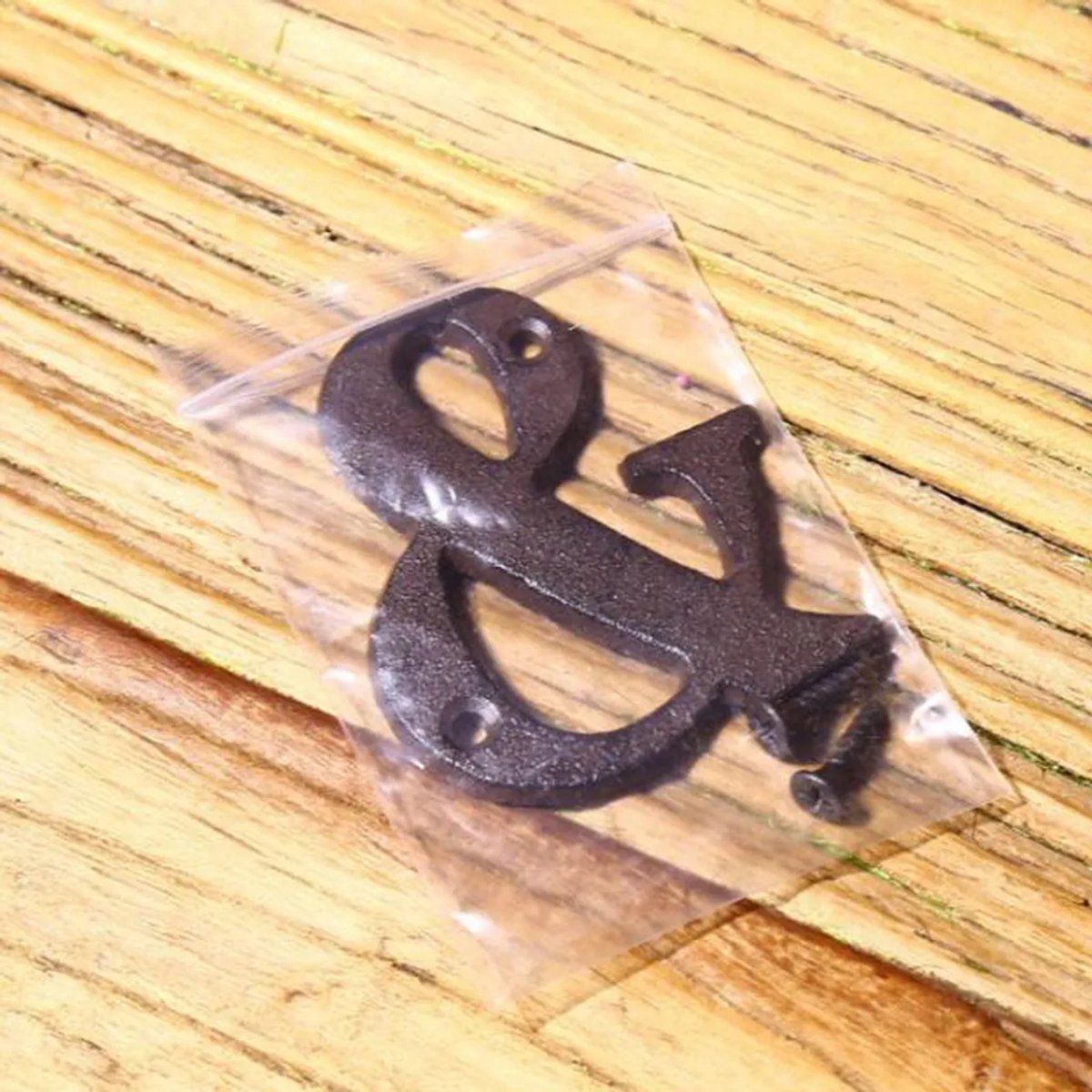 Huisnummer, 7,6 cm (3 inch), huisadres, vintage gietijzeren brievenbus huisnummer, inclusief bijpassende schroeven, zwarte letter E