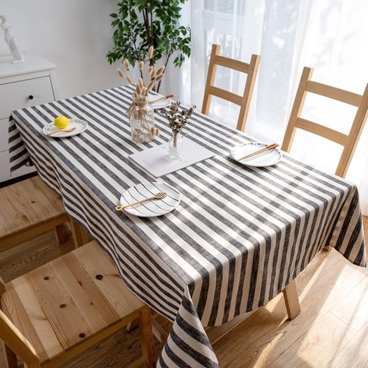 Tafelkleed Rechthoekig - Linnen Tafelkleed Katoenen Tafelkleed - Tafel Decoratie - Gestreept Patroon - 54 x 72 cm - Zwart-wit