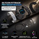 Siltcon FitTrack Pro smartwatch met 4 bandjes, oplaadkabel, screenprotectors. Toont GPS, kompas, barometer.
