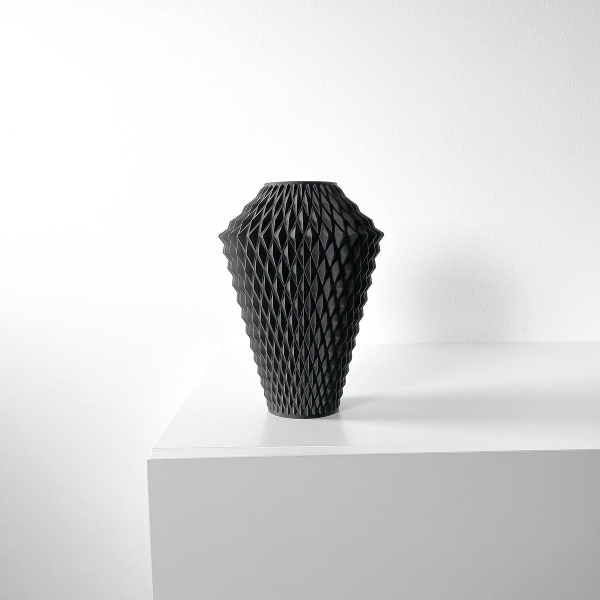 Skushy Vaas Vantori - Geschikt voor Bouwbloemen - Japandi Designvaas voor Droogbloemen en Kunstbloemen - Sculpturale Decoratieve Vaas - Moderne Woondecoratie