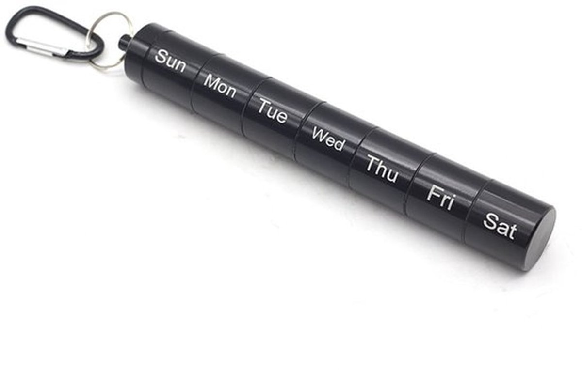 Pillendoosje voor 7 dagen, klein aluminium pillendoosje met 7 vakjes, waterdicht, met sleutelhanger (zwart).