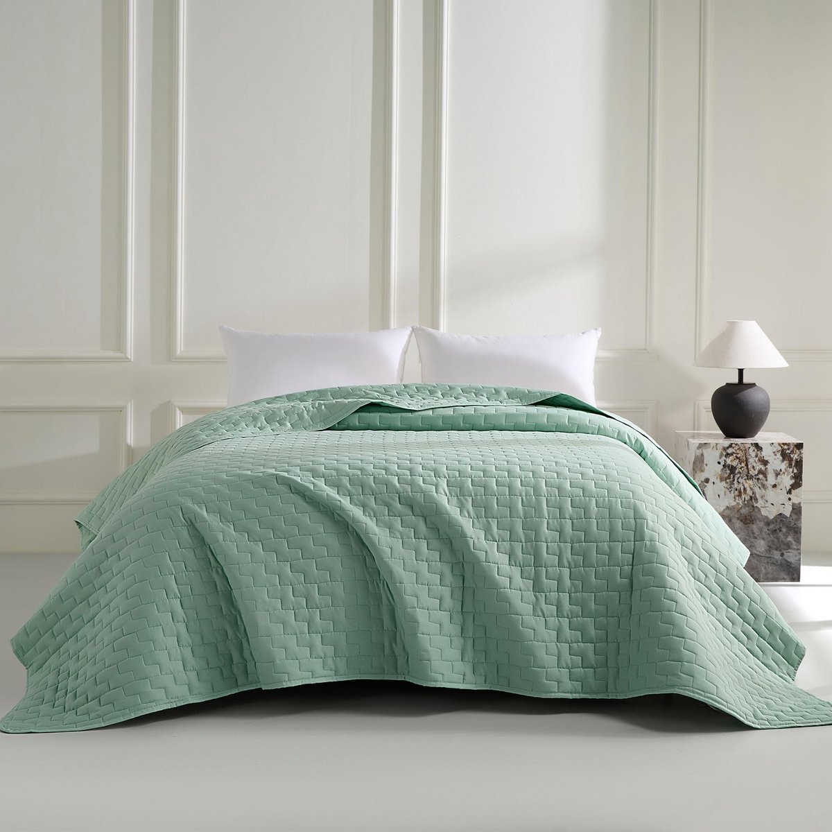 Omgoods - Mint Groene Bedsprei 200 x 220 cm - Modern Bed- en Bankovertrek