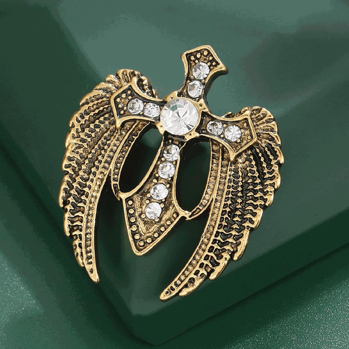 Angel Wings Broche Strass Cross Zwaard Revers Pin Vintage Zwaard Kraag Corsage Borst Pin Pak Rok Jas Badge Accessoires voor Vrouwen Mannen