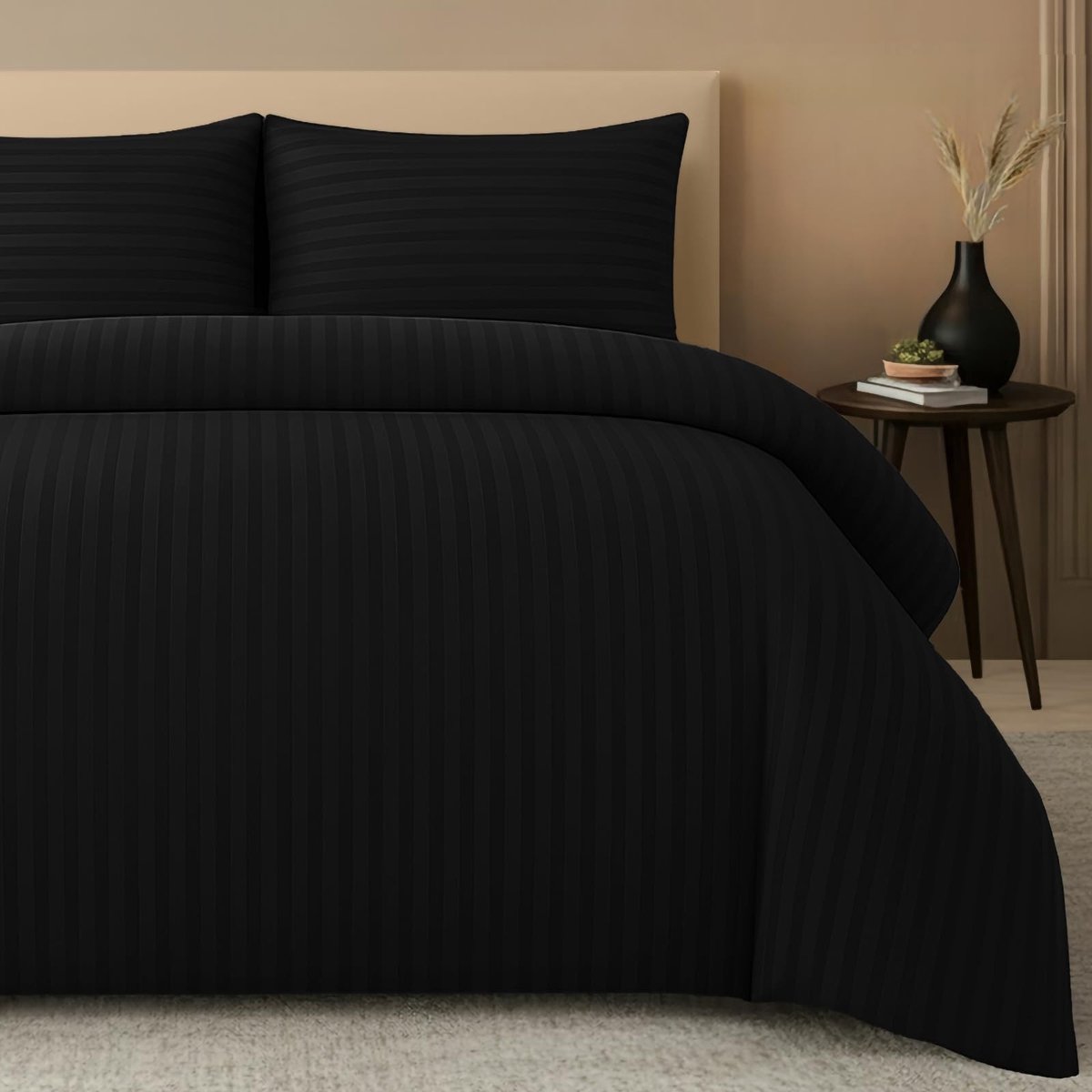 Omgoods - Satin Gestreepte King Size Dekbedovertrek Set - Premium Kwaliteit Hypoallergene Microfiber
