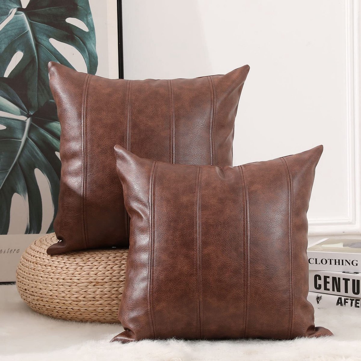 Omgoods - Set van 2 Lumbar Kussenhoezen met Faux Leather Streepdesign