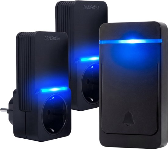3 zwarte deurbelcomponenten met blauwe LED-verlichting: 2 stekkerontvangers en 1 deurbelknop.