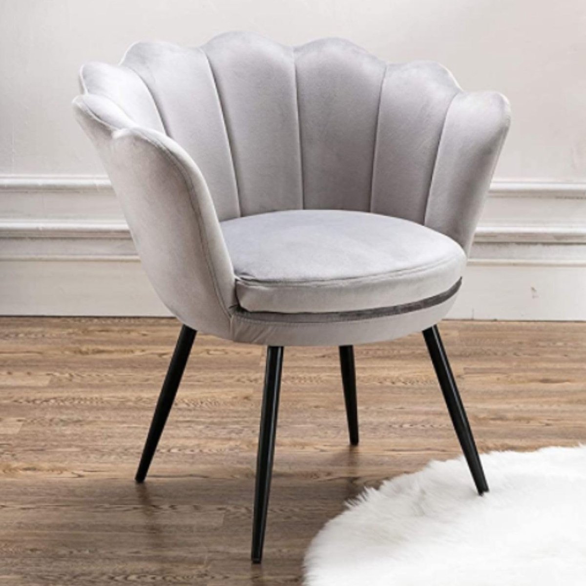 Dailygoods - Fluweel Make-uptafelstoel - Schelpstoel met Zwarte Metalen Poten, Grijs