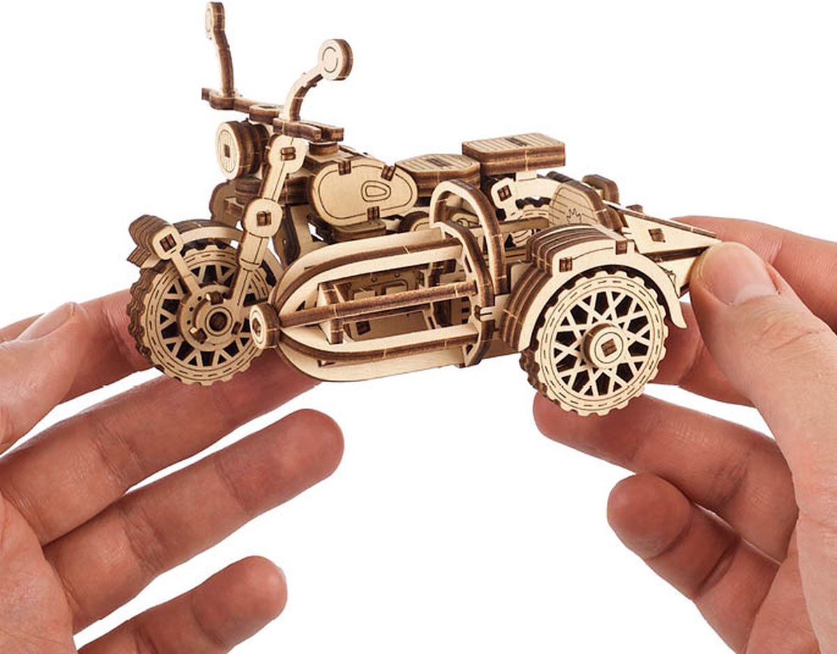 UGEARS 3D Modelbouw - Hagrid's Flying Motorbike™ - Harry Potter™ - Mechanisch Bouwpakket Hout - Educatief Speelgoed — afbeelding 6