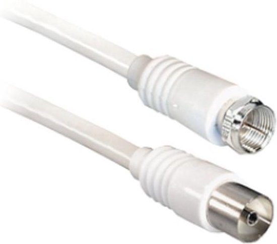 Witte coaxkabel met aan beide uiteinden een metalen connector. De ene is een vrouwelijke F-connector, de andere een mannelijke IEC-connector.