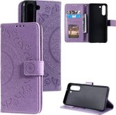 Voor Samsung Galaxy S21 FE Totem Bloem Reliëf Horizontale Flip TPU + PU Lederen Case met Houder & Kaartsleuven & Portemonnee (Paars)