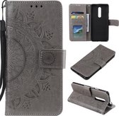 Voor Nokia 2.4 Totem Bloem Reliëf Horizontale Flip TPU + PU lederen tas met houder & kaartsleuven & portemonnee (grijs)