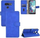 Voor LG Q70 Effen Kleur Huid Voel Magnetische Gesp Horizontale Flip Kalf Textuur PU Lederen Case met Houder & Kaartsleuven & Portemonnee (Blauw)