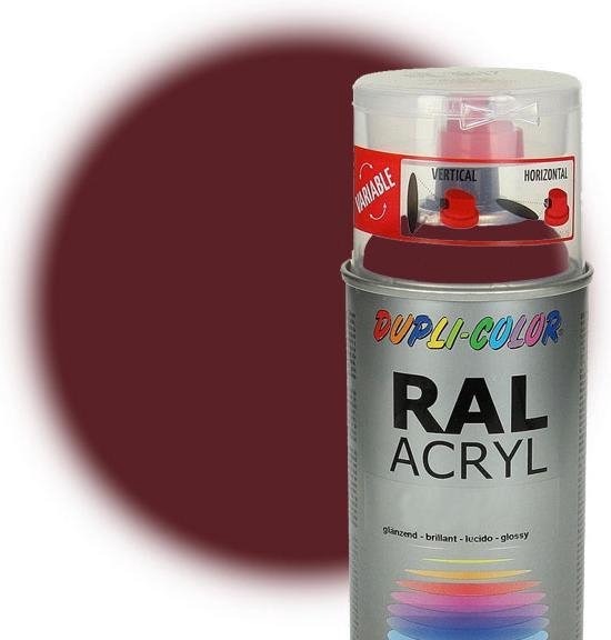 Spuitbus met rode dop, met "DUPLI-COLOR RAL ACRYL 3005" en een regenboogkleurige cirkel, naast een wijnrood vlak.