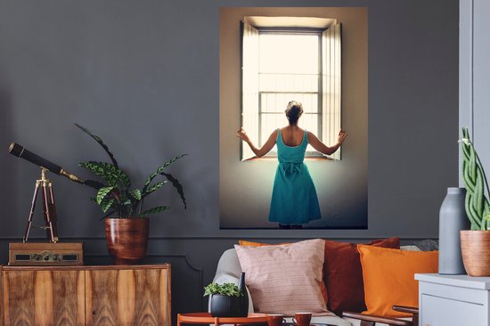 Stickers muraux - Femme ouvre la fenêtre - 80x120 cm - Film adhésif