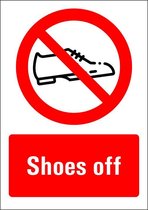 Shoes off sticker met tekst 148 x 210 mm