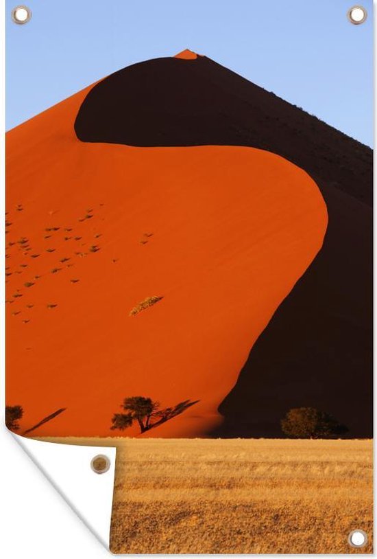 Een zandduin in de buurt van de klei-vallei Sossusvlei in Namibië