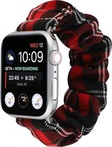 By Qubix Elastisch scrunchie nylon bandje - Rood - Zwart - Geschikt voor Apple Watch 42mm - 44mm - 45mm - Ultra - 49mm - Compatible Apple watch bandje