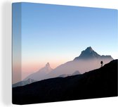 Canvas Schilderij Alpen - Bergbeklimmer - Berg - 80x60 cm - Wanddecoratie