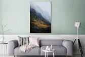 Canvas Schilderij Mist over Cradle Mountain - 80x120 cm - Wanddecoratie