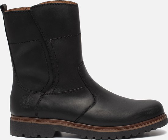 Outfielder boots 2025