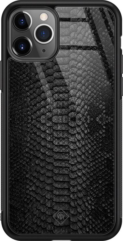 Casimoda® hoesje - Geschikt voor iPhone 11 Pro Max - Black Snake - Luxe Hard Case Zwart - Backcover telefoonhoesje - Zwart