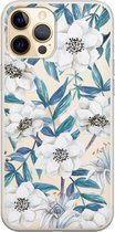 Casimoda® hoesje - Geschikt voor iPhone 12 Pro Max - Bloemen / Floral blauw - Siliconen/TPU telefoonhoesje - Backcover - Transparant - Blauw