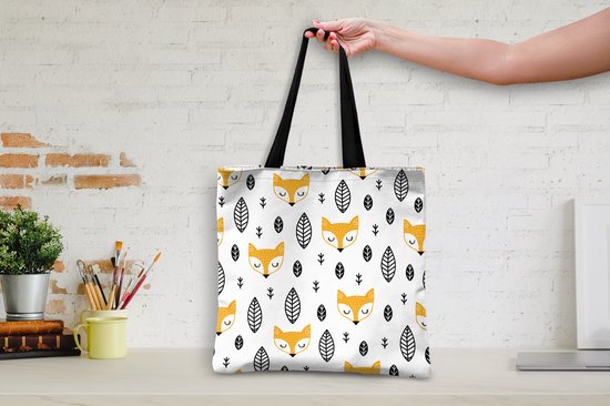 MuchoWow® Schoudertas - Strandtas - Big Shopper - Boodschappentas - Vos - Scandinavisch - Kinderen - Bladeren - Patronen - 40x40 cm - Katoenen tas