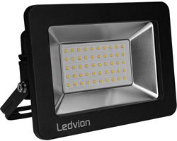 Ledvion - Performance LED-schijnwerper buiten, IP66, 50W, 135lm/w, koel wit, 6500K, superhelder, breedstraler, buitenlamp