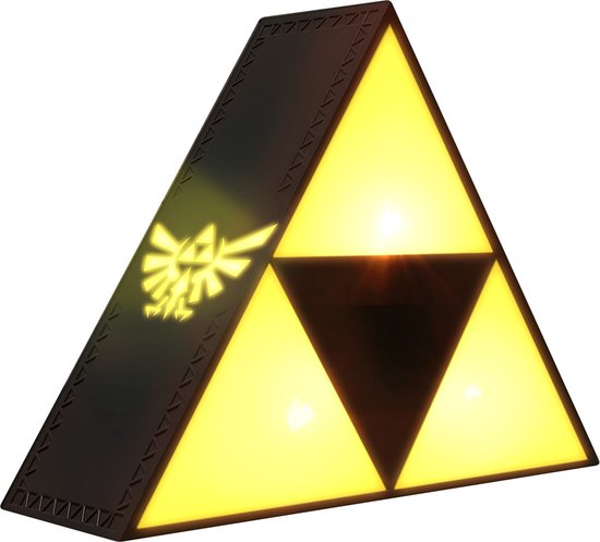 Verlichte gele driehoekige lamp met zwart Triforce-symbool en Hylian crest.