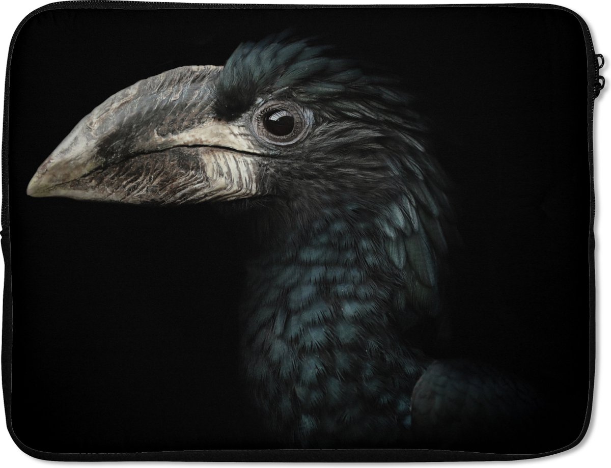 Laptophoes 17 inch - Vogel - Portret - Neushoornvogel - Zwart - Dieren - Laptop sleeve - Binnenmaat 41x28 cm - Zwarte achterkant