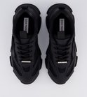 Zwarte Steve Madden sneakers met vetersluiting, mesh en dikke zool.