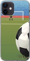 Geschikt voor iPhone 12 hoesje - Een illustratie van een voetbal op het veld in het stadion - Jongens - Meiden - Kids - Siliconen Telefoonhoesje