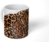 Mok - een zittend luipaard - 350 ML - Beker