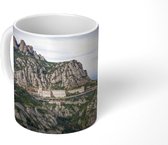 Mok - Klooster in de bergtoppen van Barcelona - 350 ML - Beker