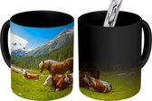 Magische Mok - Foto op Warmte Mok - Koeien - Paarden - Alpen - 350 ML