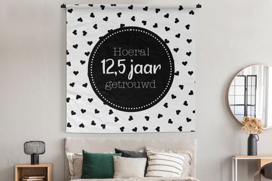 Tenture murale - Tissu mural - Hourra ! 25 ans de mariage - Proverbes - Citations - Anniversaire - 180x180 cm - Tapisserie