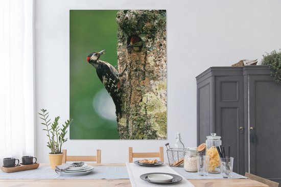 Un grand pic tacheté à son nid au Japon Toile 120x160 cm - Tirage photo sur Toile (Décoration murale salon / chambre) XXL / Groot format!