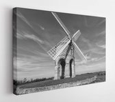 Canvas schilderij - Chesterton Windmill in Warwickshire, England, photographed in monochrome  -     1409944970 - 115*75 Horizontal